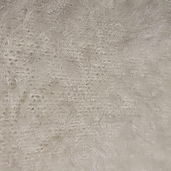 Design Lab knitted and Fluffy Sweater - Picture 3 of 6